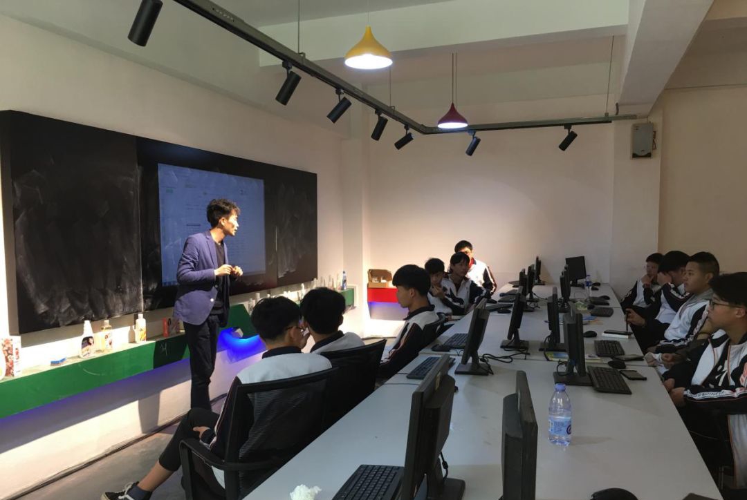 言传身教｜邦地美赴开成学院授课记，助力学子成就梦想